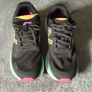 New Balance Women’s Fresh Foam 680 V7 Running Shoe (Black/Surf/Lemonade)